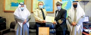 Украинский капитан с экипажем спасли рыбаков в Кувейте